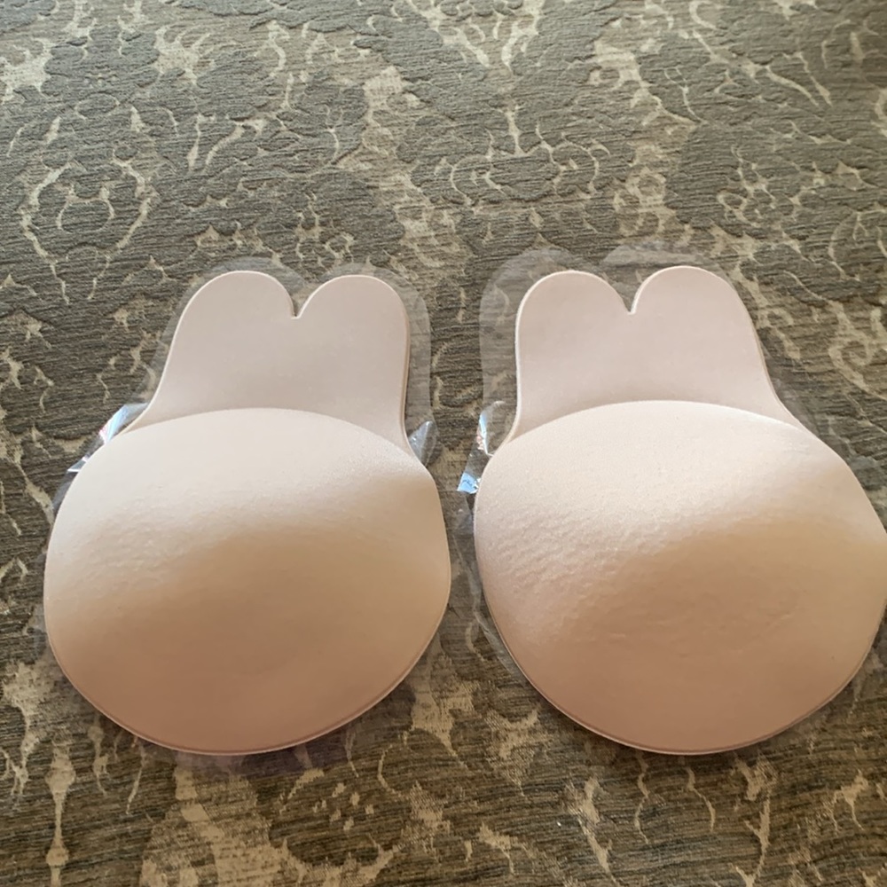 REUSABLE ADHESIVE BREAST LIFTS/NIPPLE COVERS-SOFT SMOOTH NATURAL FEEL FABRIC OSZ